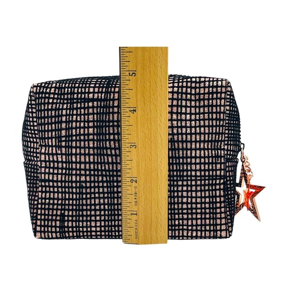 MAC COSMETICS Blush Purple Black Velvet Makeup Cosmetics Travel Bag HTF - Picture 10 of 10